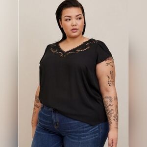 Torrid Black Georgette Embroidered V-Neck Tulip Short sleeve Top Size 1X